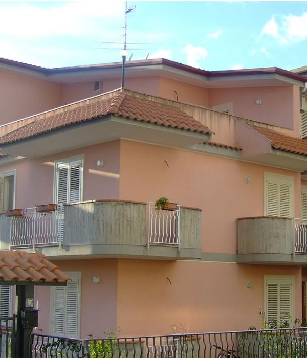 Complesso Residenziale - Via Roma - Comune di Gaggi